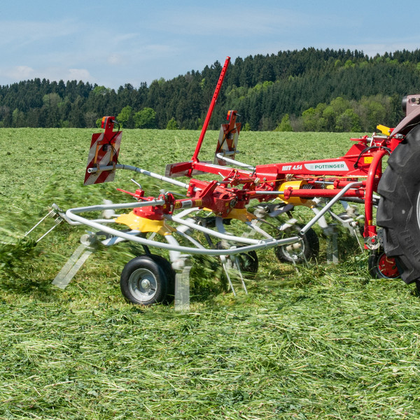 Навесная ворошилка HIT