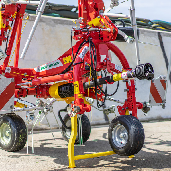 Навесная ворошилка HIT