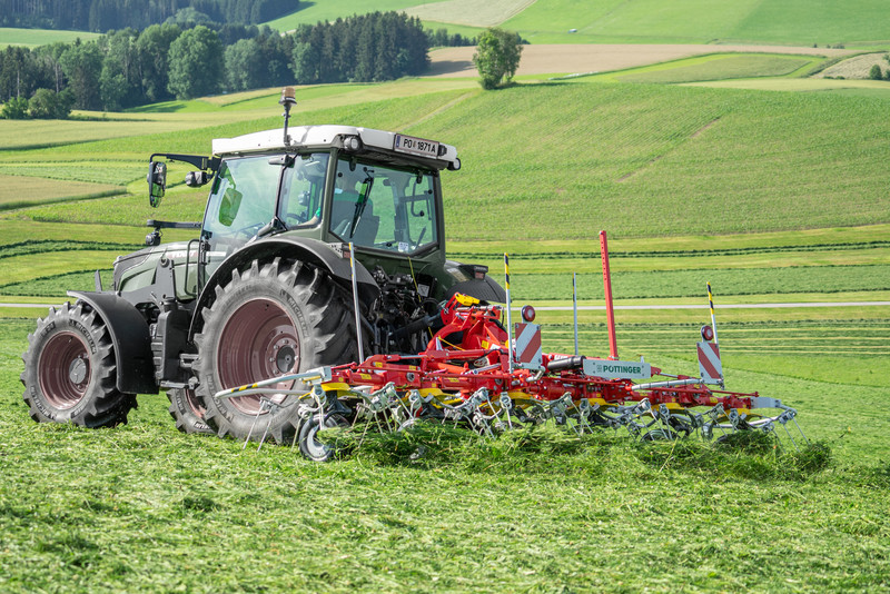 Навесная ворошилка HIT