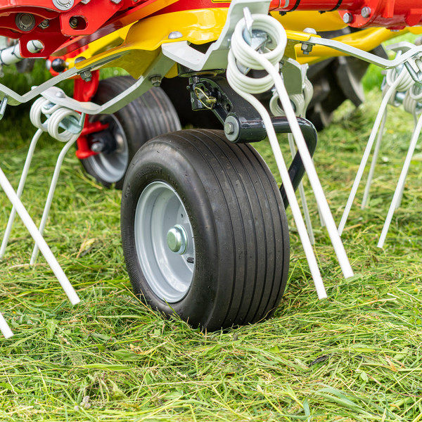 Навесная ворошилка HIT