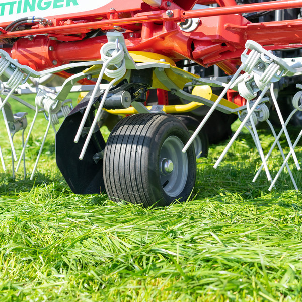 Навесная ворошилка HIT