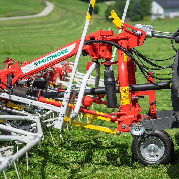 Навесная ворошилка HIT