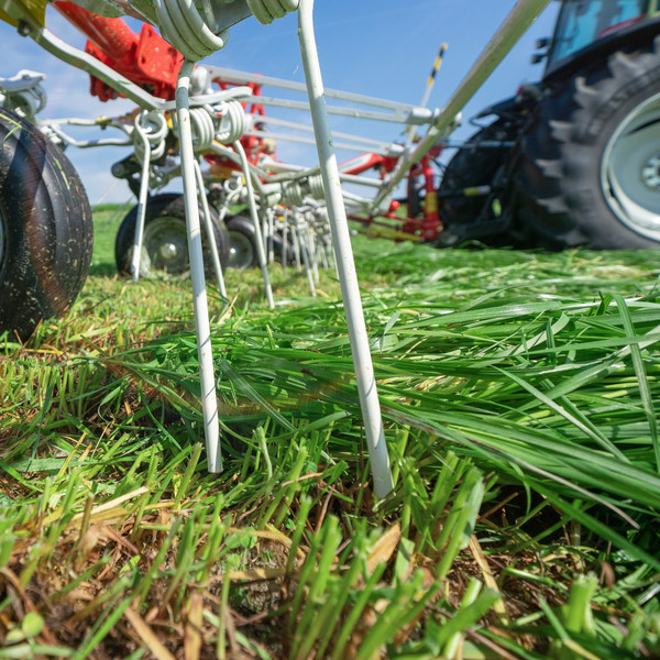 Навесная ворошилка HIT