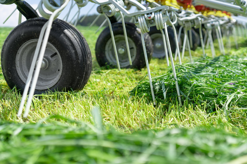 Навесная ворошилка HIT