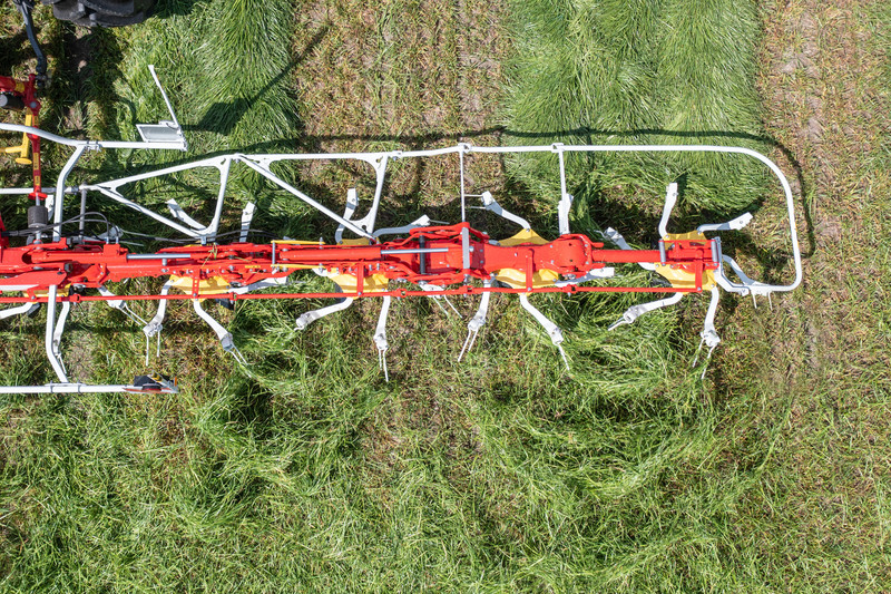 Навесная ворошилка HIT