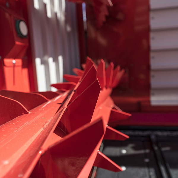 Многофункциональные роторные прицепы-подборщики JUMBO 8000