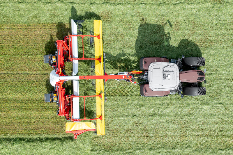 Прицепной ленточный валкообразователь с универсальной укладкой валка MERGENTO VT