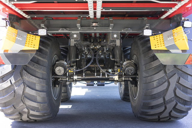 Многофункциональные роторные прицепы-подборщики JUMBO 8000