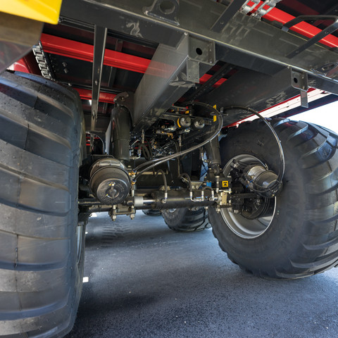 Многофункциональные роторные прицепы-подборщики JUMBO 8000