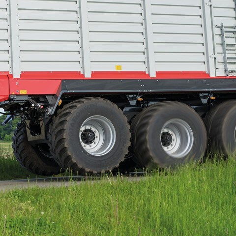 Многофункциональные роторные прицепы-подборщики JUMBO 8000