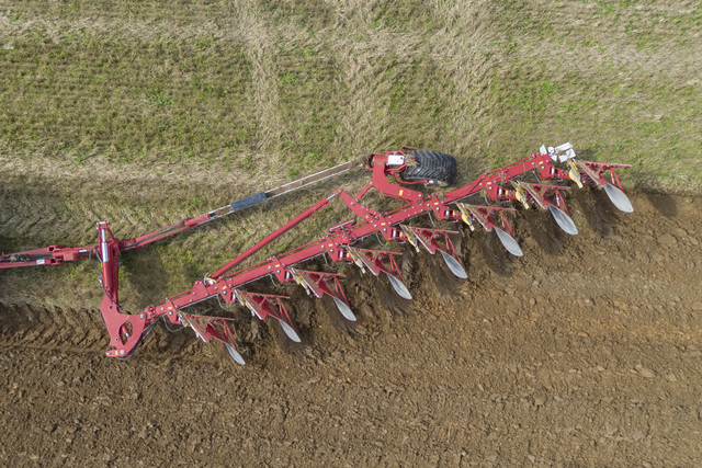 Плуг SERVO T 6000