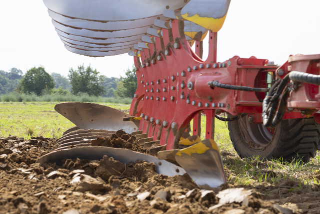 Плуг SERVO T 6000